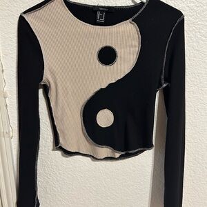 Trendy Black and Cream Long Sleeve Top